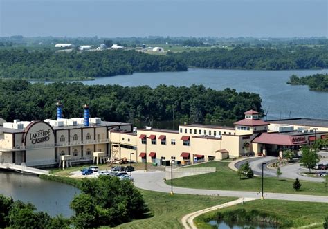 A Beira Do Lago Casino De Pequeno Almoco Osceola Iowa