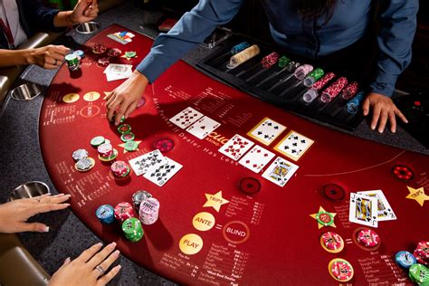 A Hospedagem De Um Poker De Texas Holdem Noite