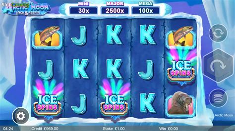Arctic Moon Lock And Respin Slot - Play Online