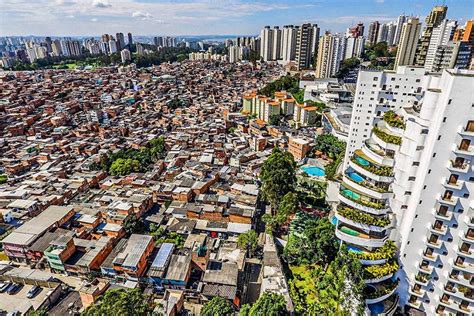 Central Da Cidade De Merda