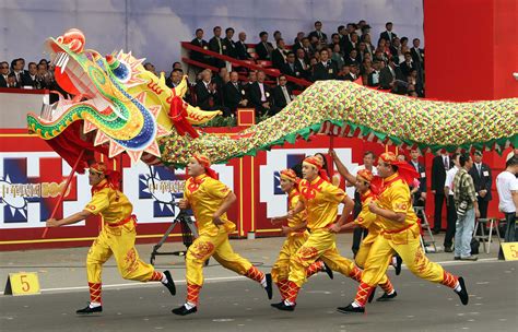 Dragon Dance Brabet