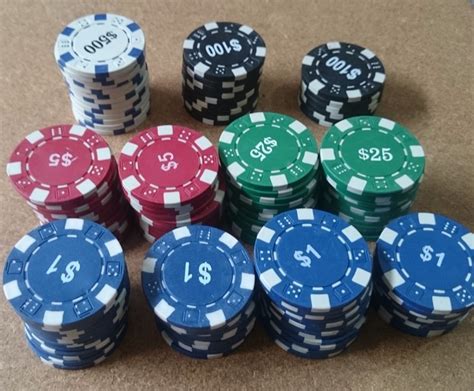 Ficha De Poker De Punho