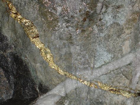 Gold Vein Brabet