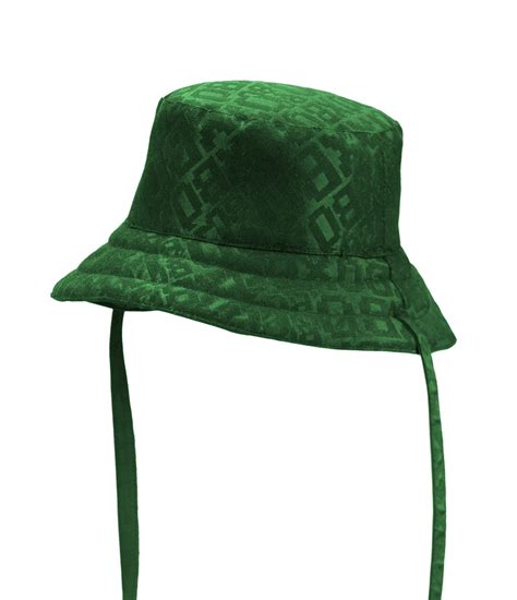 Green Hat Novibet