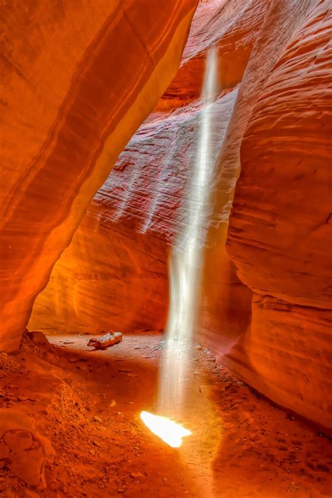 Pique Rock Slot Canyon