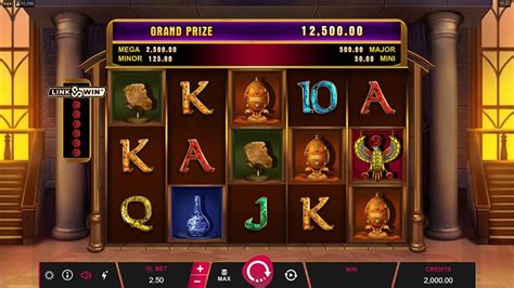 Play Bust The Mansion Slot
