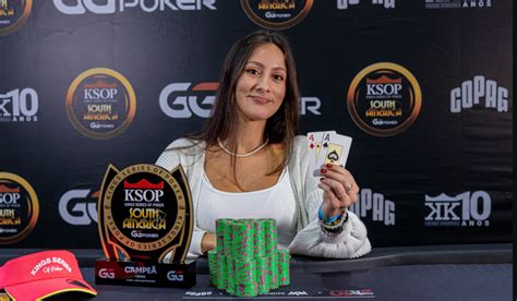 Poker Feminino Hosts