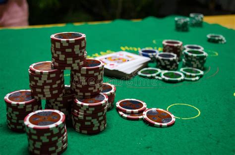 Poker Jouer Avec Les Jetons