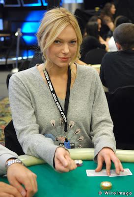 Poker Laura Prepon