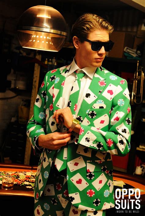 Poker Opposuit