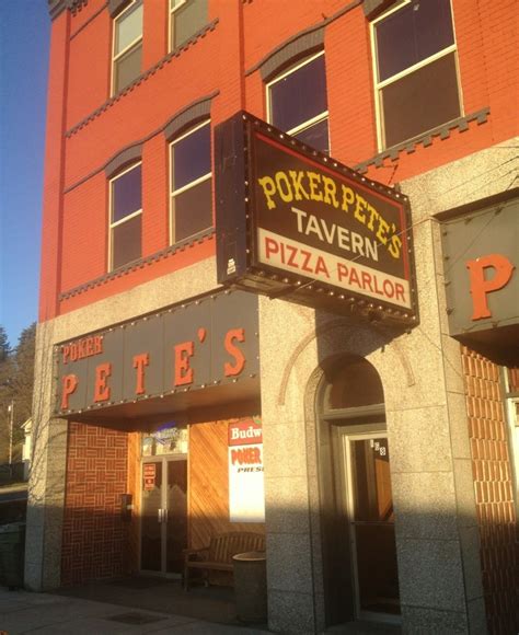 Poker Petes Pizza