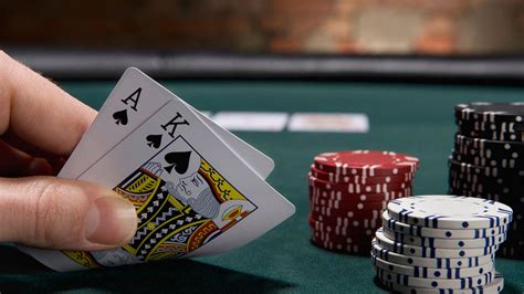 Poker Surat Nedir