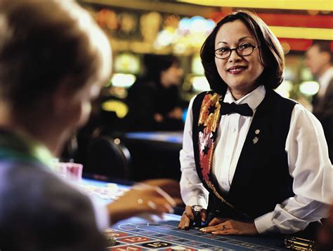Retomar O Dealer Do Casino