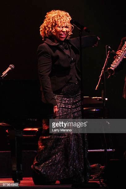 Roberta Flack Riverside Casino