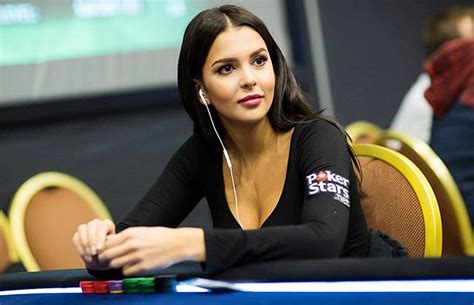 Sara Miss Finlandia Poker