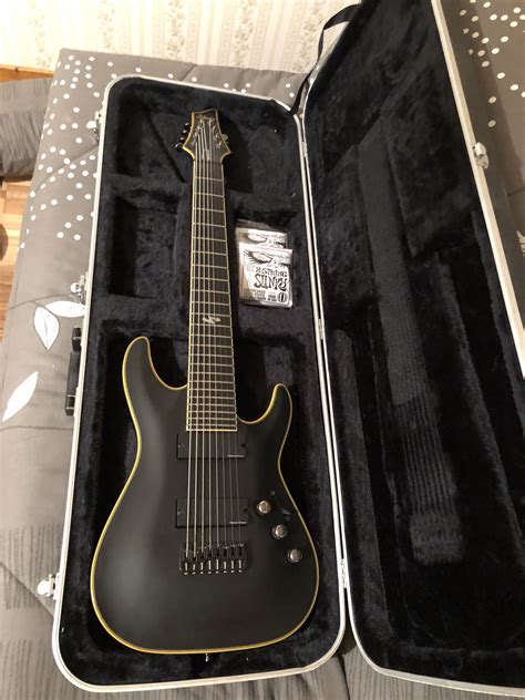 Schecter Blackjack Atx C 8 Vs Hellraiser