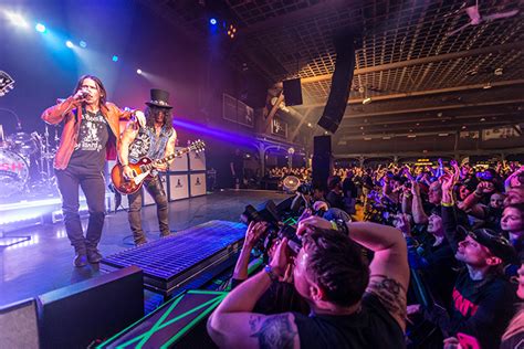 Slash @ Hampton Beach Casino Em Hampton Beach Nh Cassino De Salao De Baile De 8 De Maio