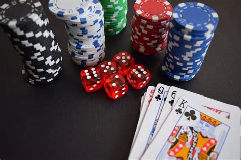 Tipos De Juegos Con Dados De Poker