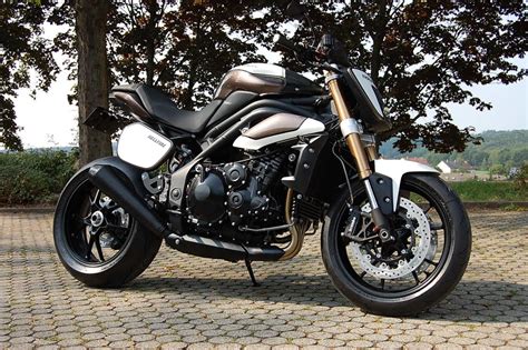 Triumph Speed Triple 1050 Roleta Verde