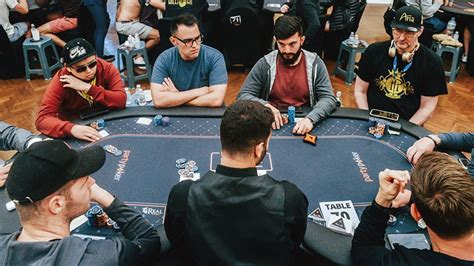 Uma Visao Especializada De Poker