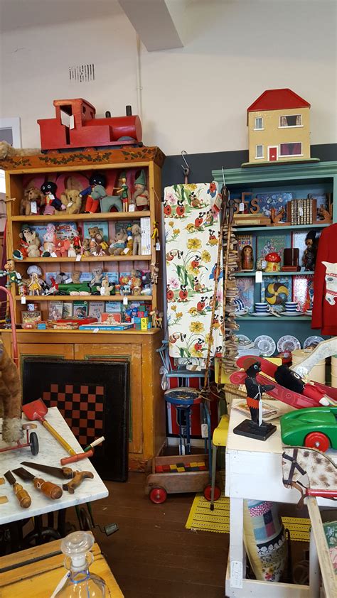 Vintage Toy Room Bet365